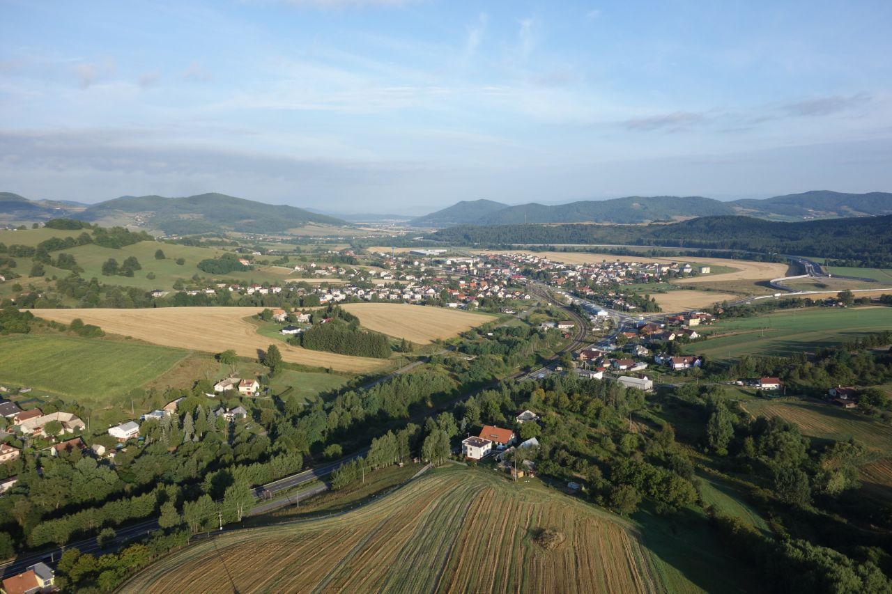 Obec Kríváň letecký pohľad
